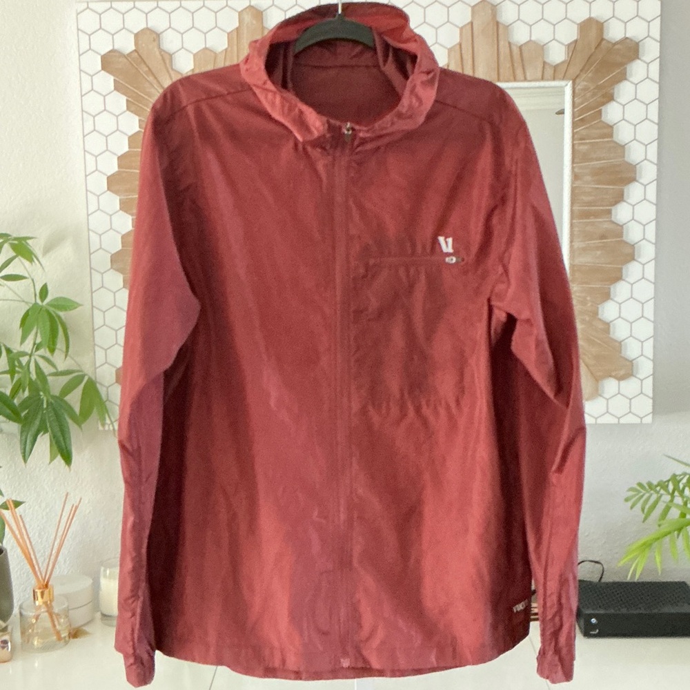 Vuori Men's Maroon Lightweight Jacket